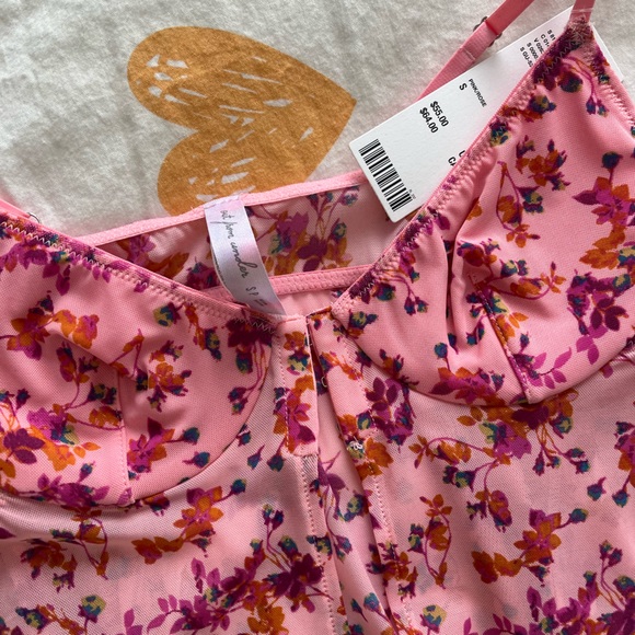 Outfit bundle - urban outfitters, adika, Zara - Picture 2 of 5